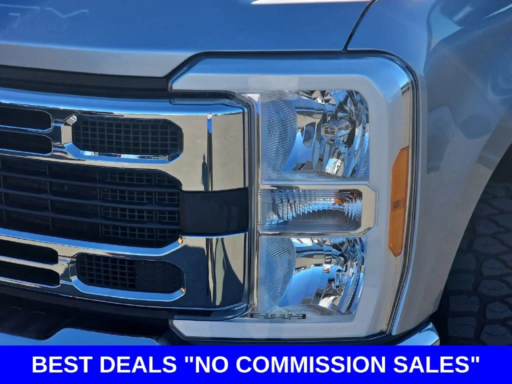 Used 2023 Iconic Silver Metallic Ford XLT image 32