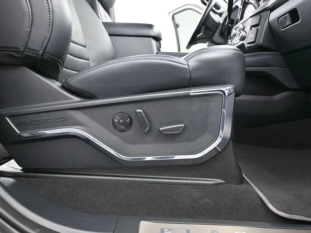 2025 Ford F-250 Super Duty Platinum - Photo 51
