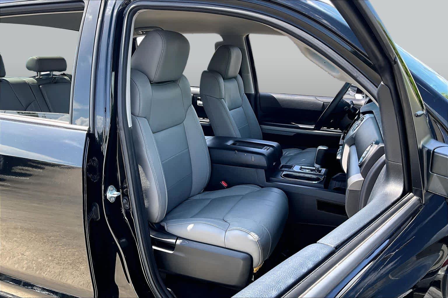 Used 2021 Midnight Black Metallic Toyota SR5 image 8