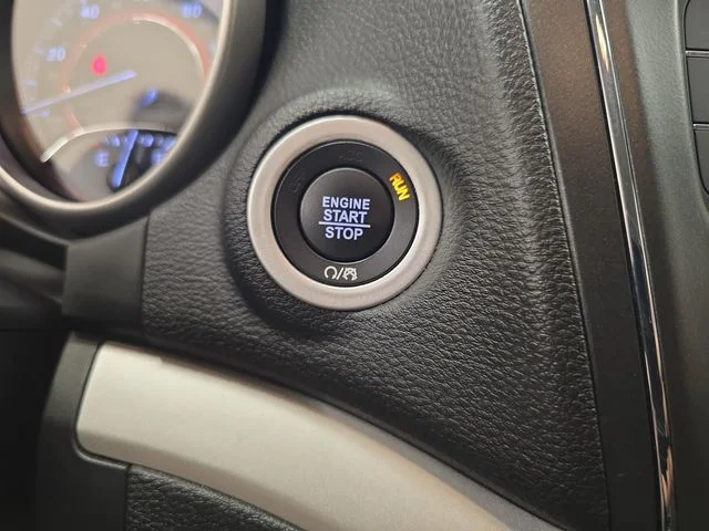 Used 2018 Redline 2 Coat Pearl Dodge SXT image 27