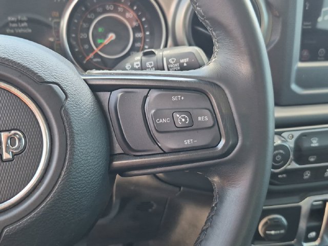 Used 2020 Crystal Metallic Jeep Sport S image 21