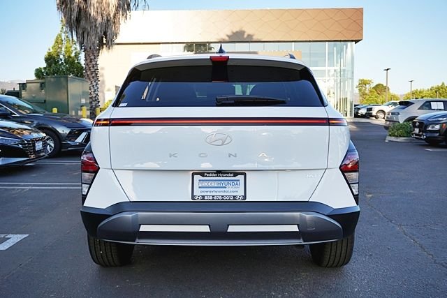 New 2026 White Hyundai SEL Premium image 9