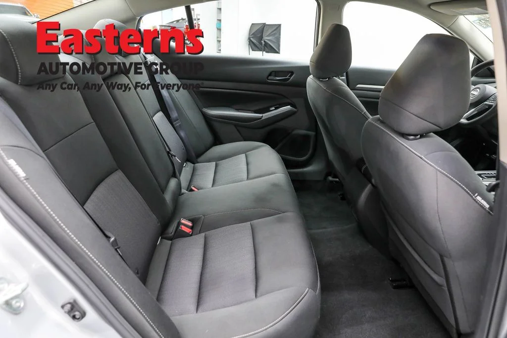 Used 2023 Silver Nissan 2.5 SV image 22