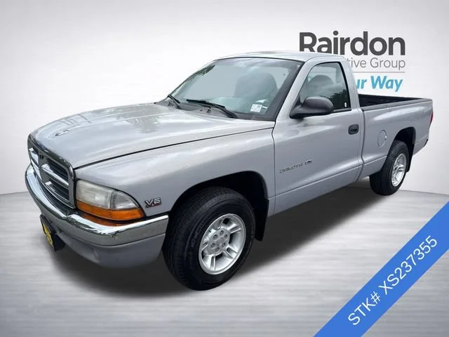 Used 1999 silver Dodge SLT image 3