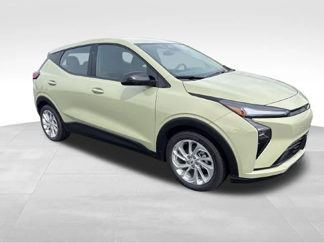 New 2027 Relic Green Metallic Chevrolet LT image 7