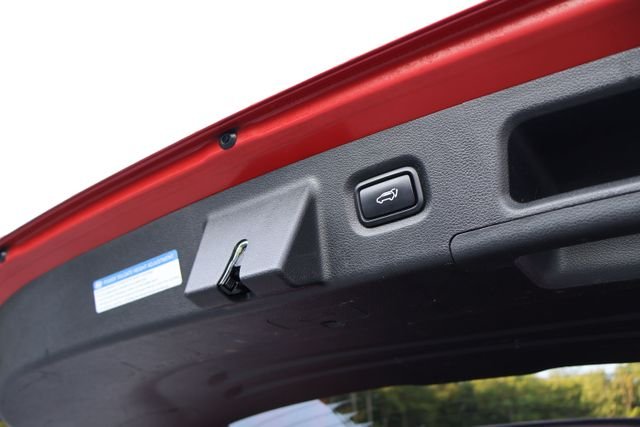 Used 2023 Red Hyundai SEL image 15