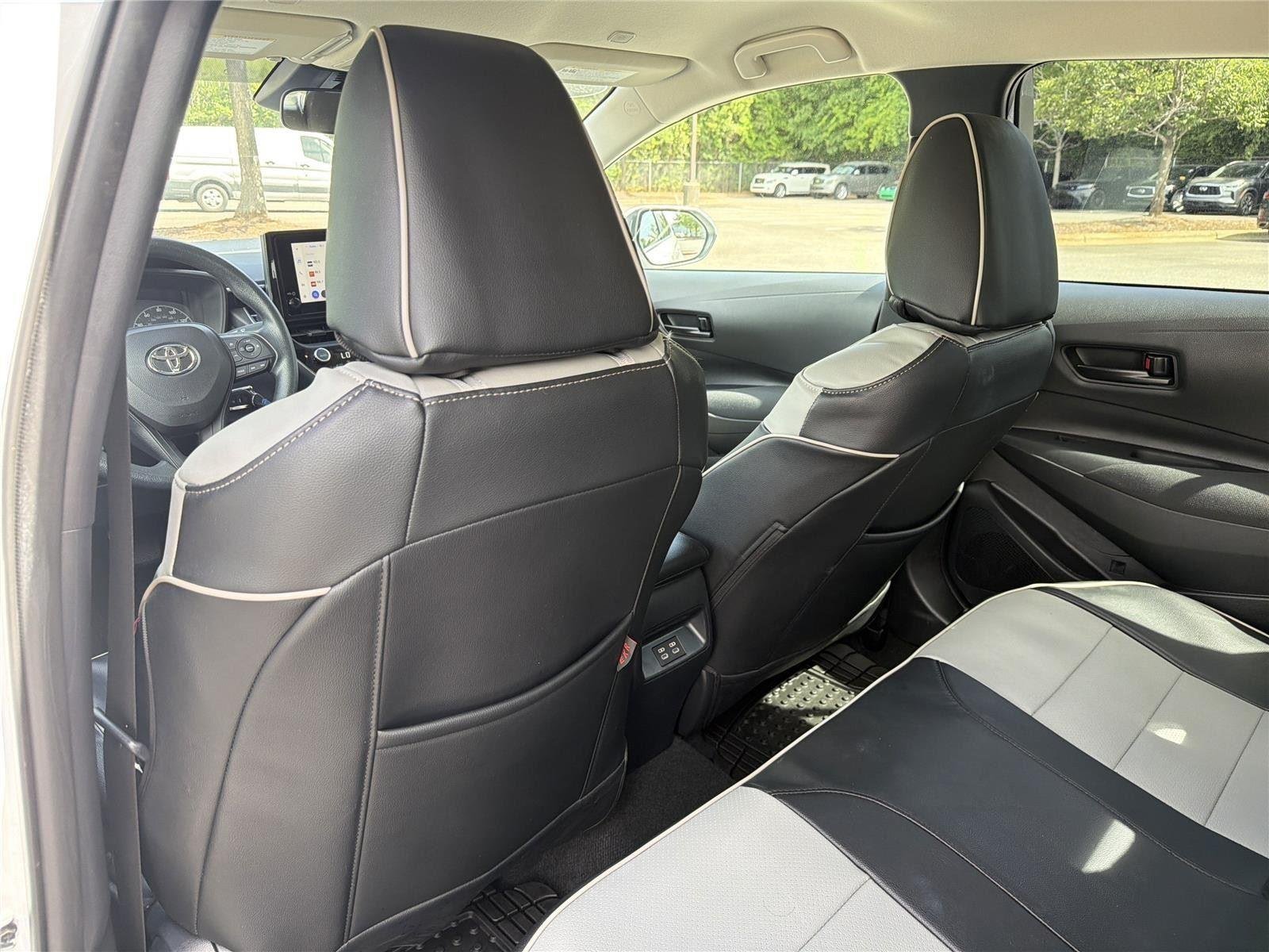 Used 2023 Ice Cap Toyota LE image 30