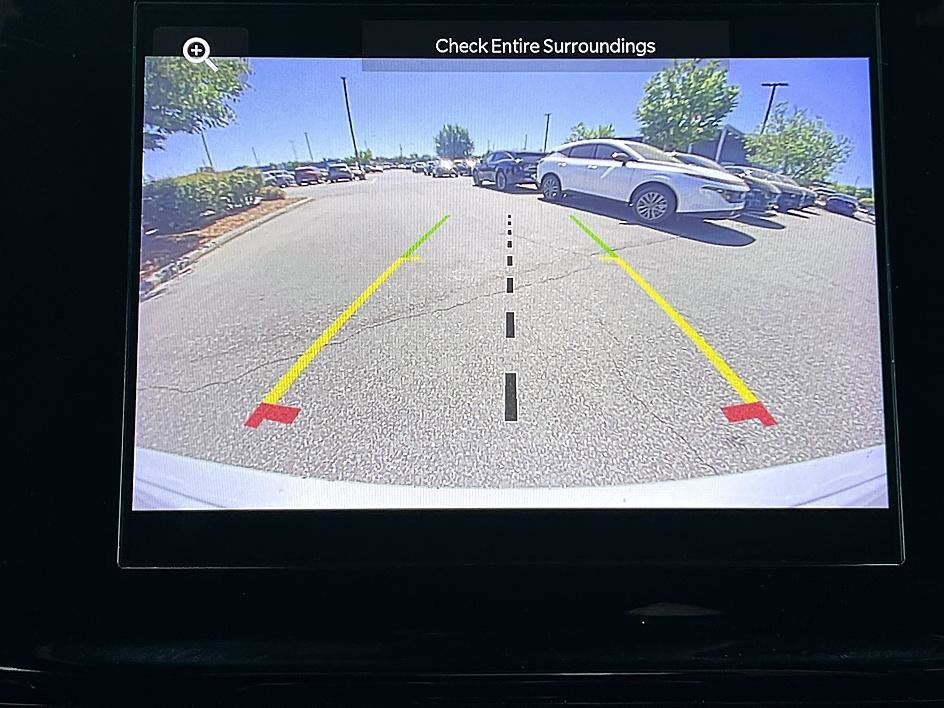 Used 2024 Silver Zynith Jeep Altitude image 26