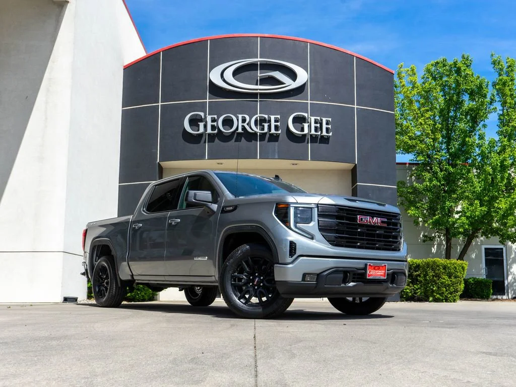 2026 GMC Sierra 4WD Crew Cab Std Box Elevation 3VL's photo