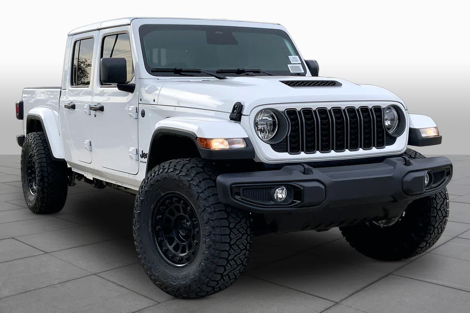 New 2026 Bright White Clear-Coat Exterior Paint Jeep Sport S image 2