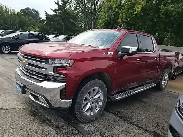 Used 2020 Red Chevrolet LTZ image 17