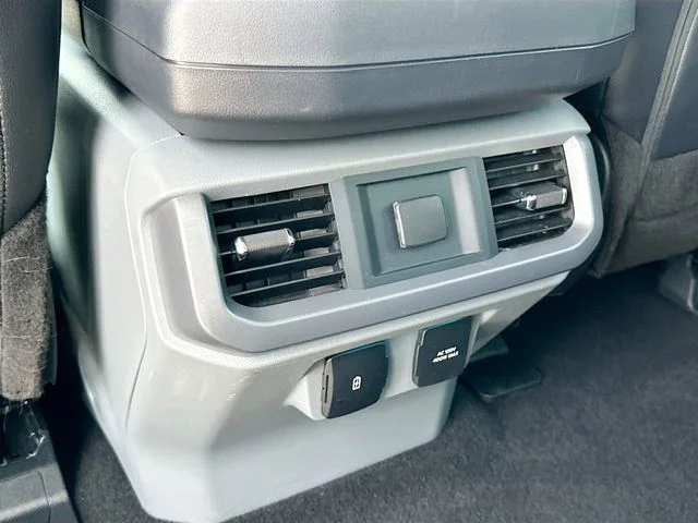 Used 2025 White Ford Lariat image 24
