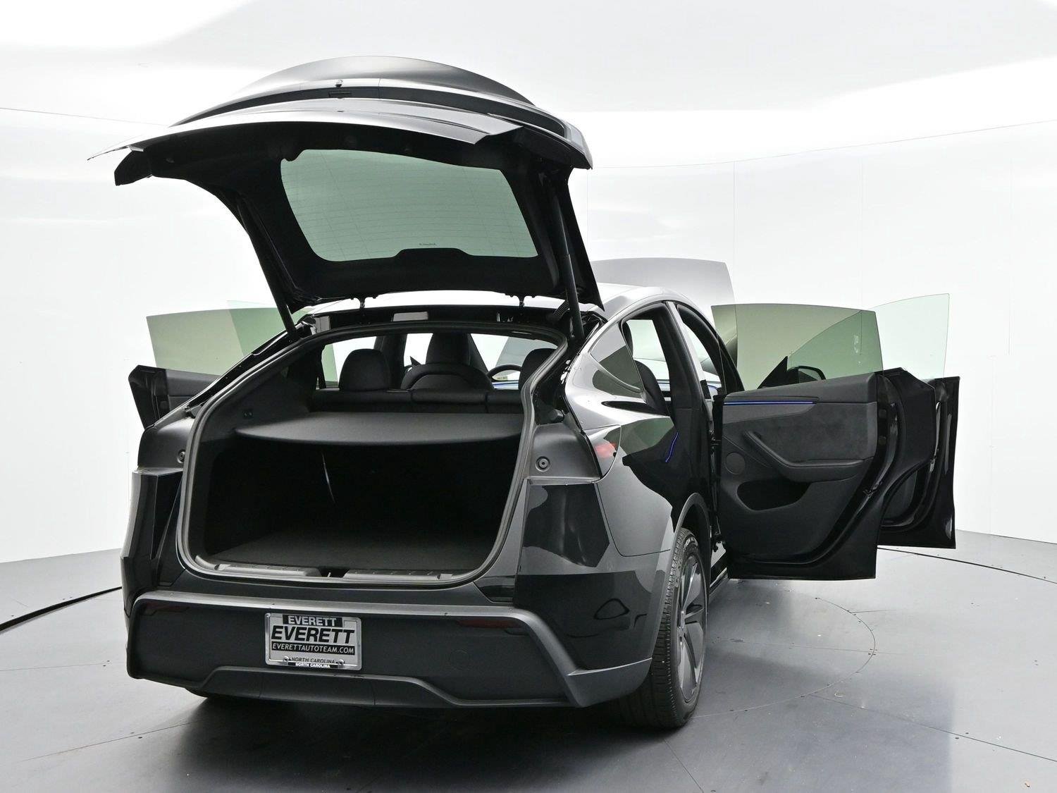 Used 2026 Diamond Black Tesla Long Range image 36