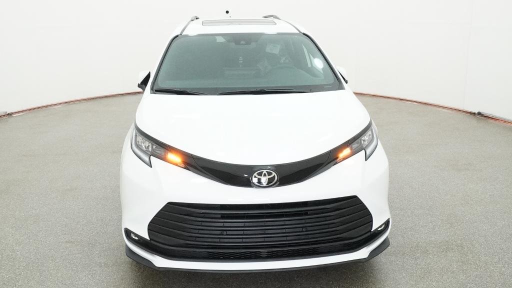 New 2026 Ice Cap Toyota Woodland Edition image 3
