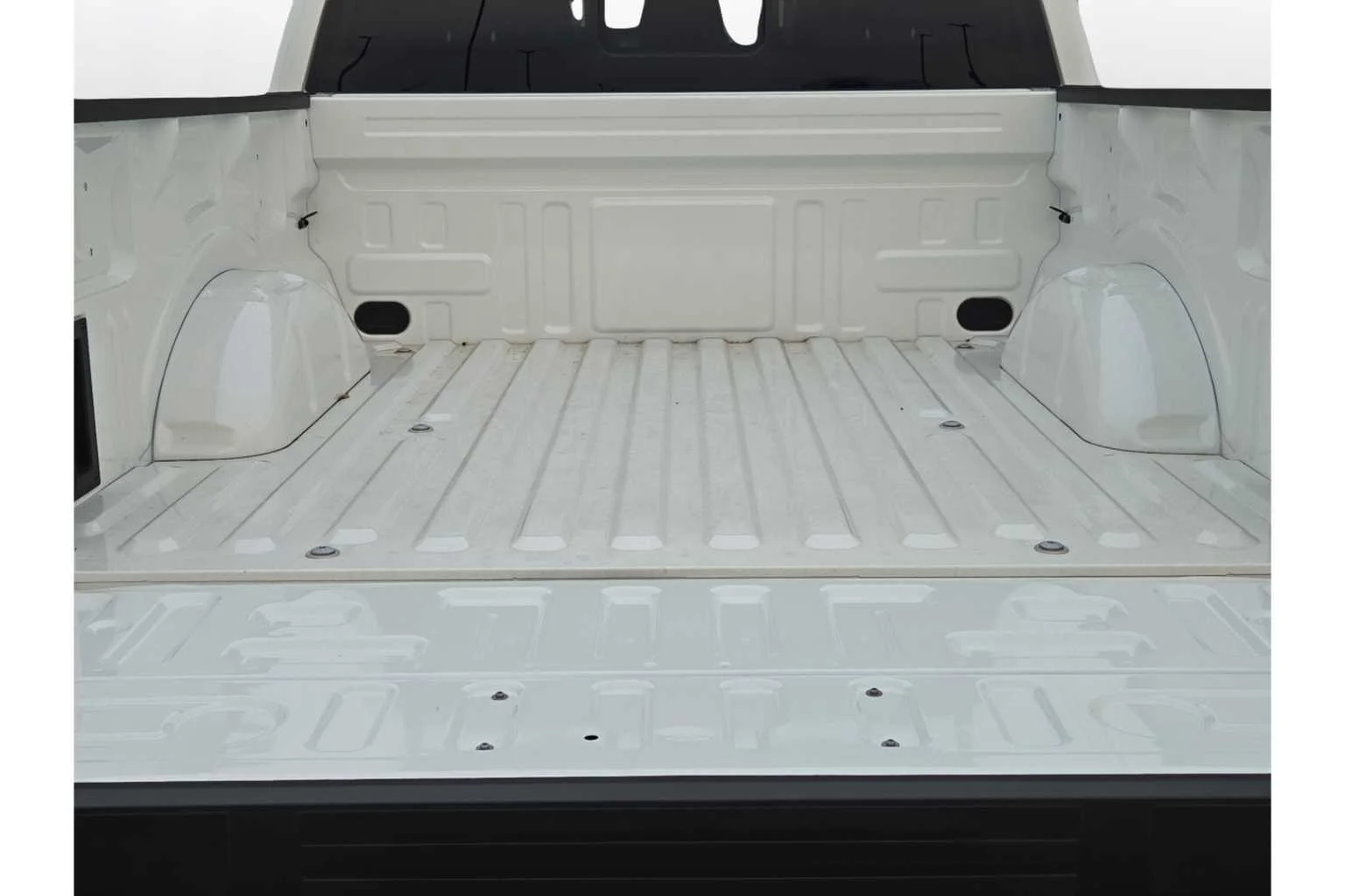 New 2026 Star White Metallic Tri-Coat Ford LARIAT image 20
