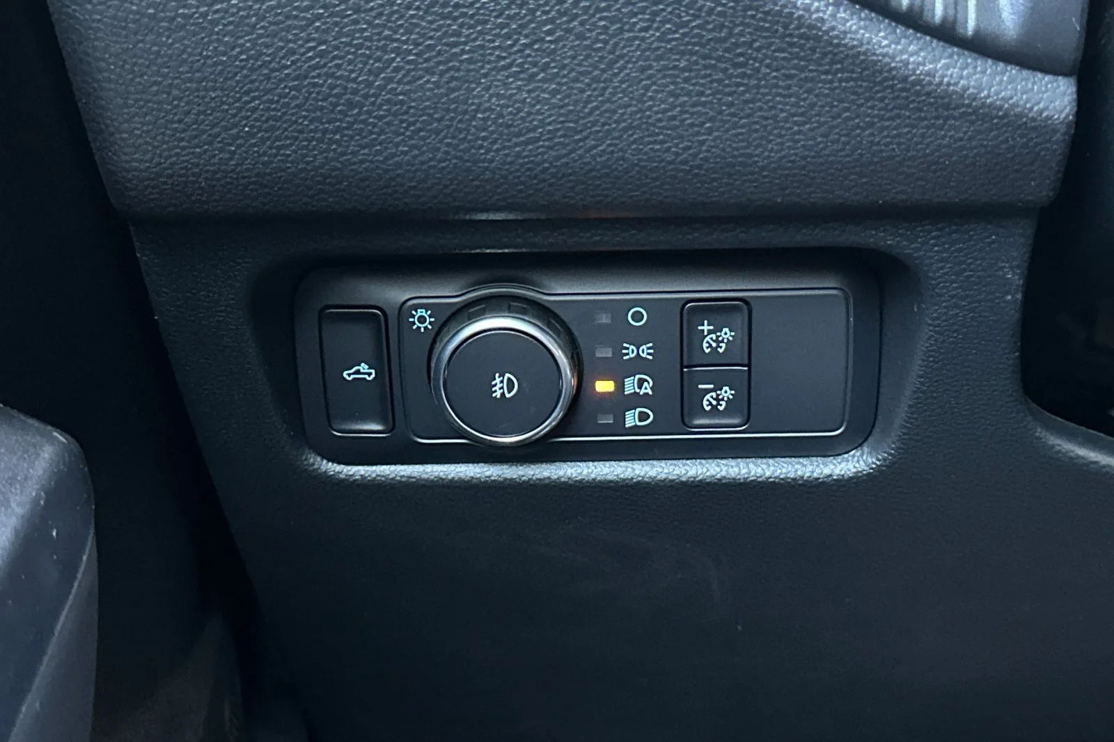 New 2026 Oxford White Ford XLT image 25