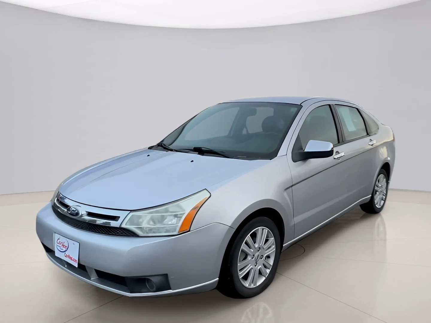 Used 2010 Silver Ford SEL image 8