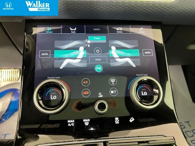 Used 2019 Black Land Rover SE R-Dynamic image 26