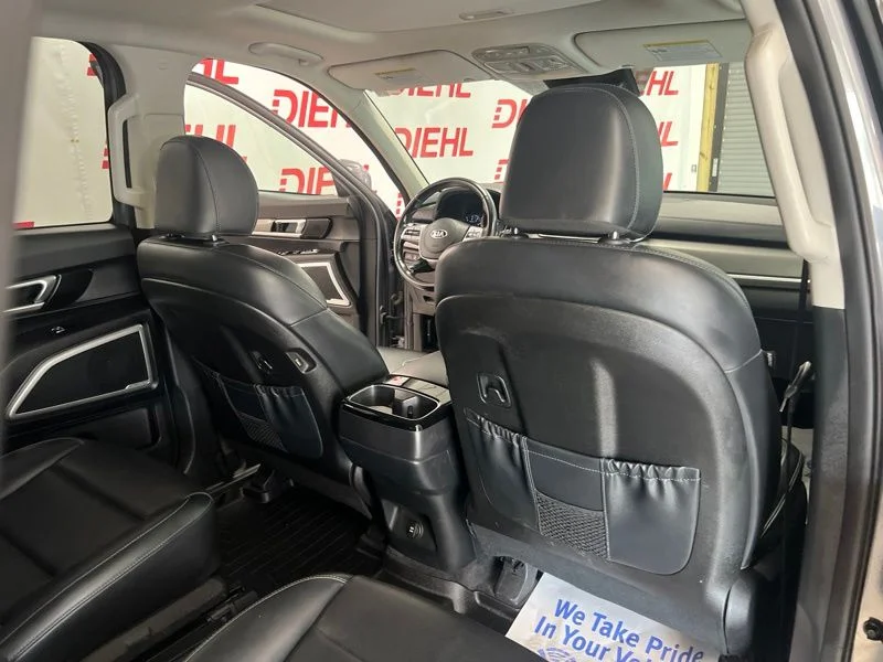 Used 2020 Silver Kia S image 11