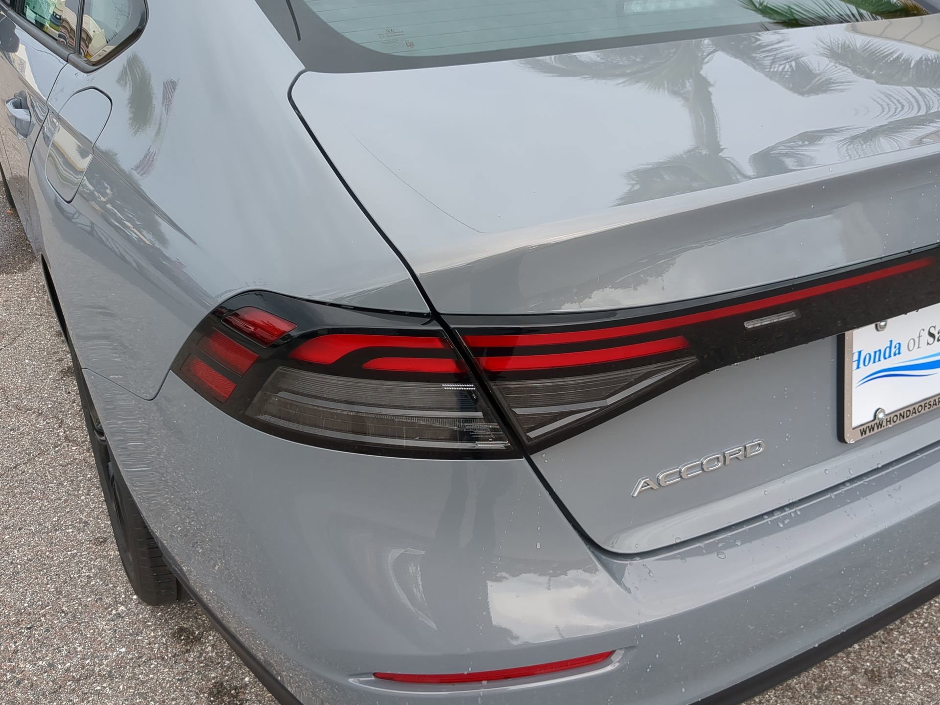 New 2025 Urban Gray Pearl Honda SE image 12