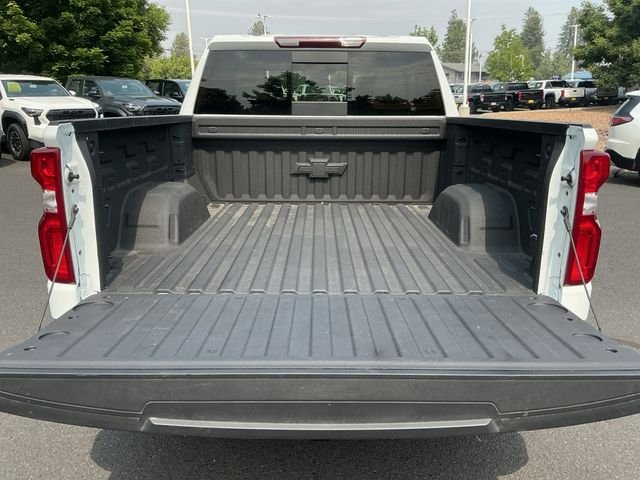 Used 2025 White Chevrolet RST image 23