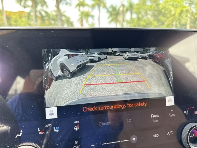2024 Lexus RX 350 - Photo 17