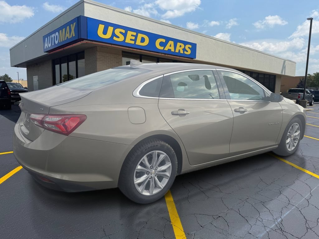 Used 2022 MINERAL GRAY METALLIC Chevrolet LT image 5