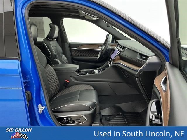 Used 2023 Hydro Blue Pearlcoat Jeep Summit image 26