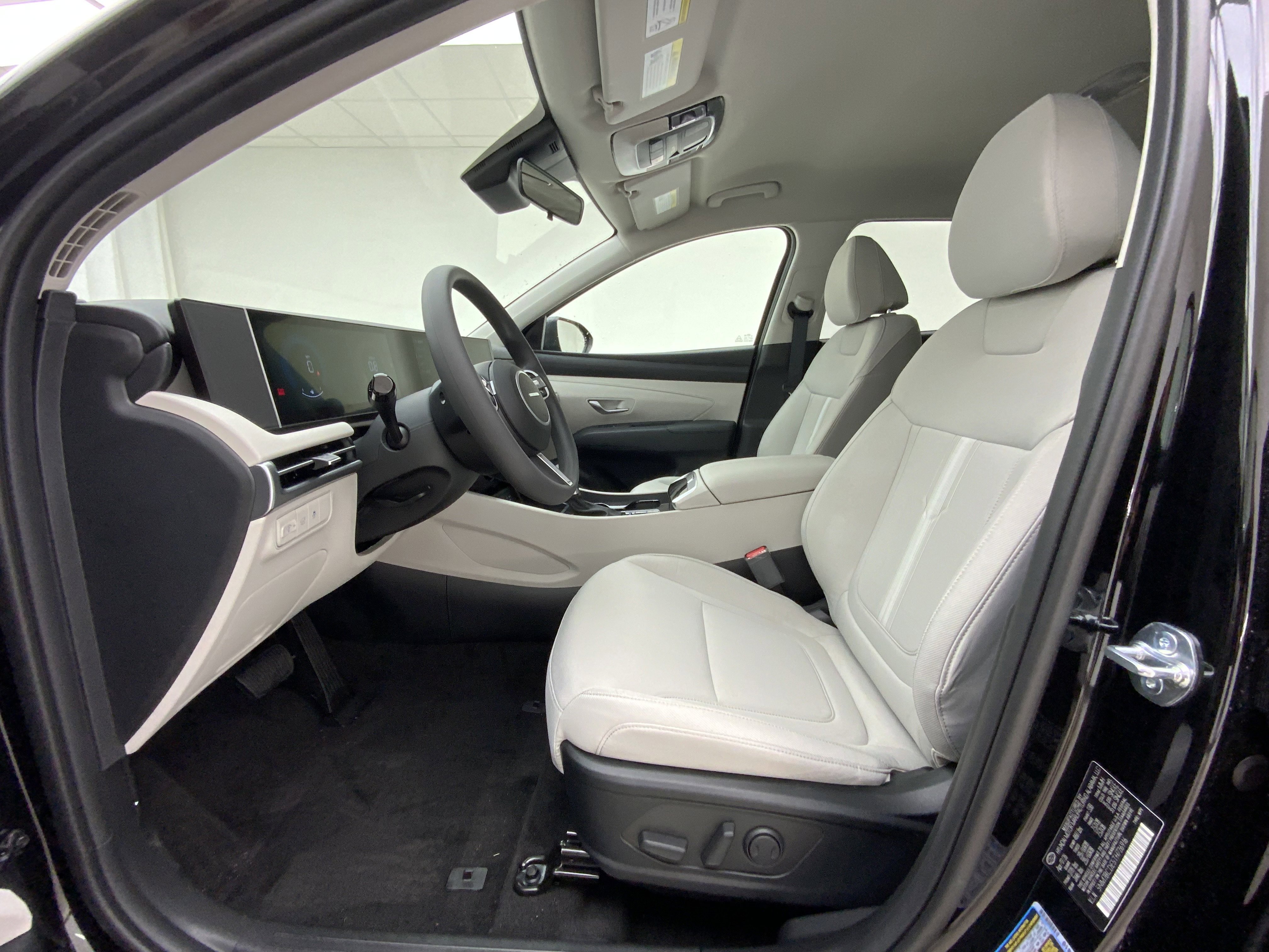 New 2026 Phantom Black Hyundai SEL image 12