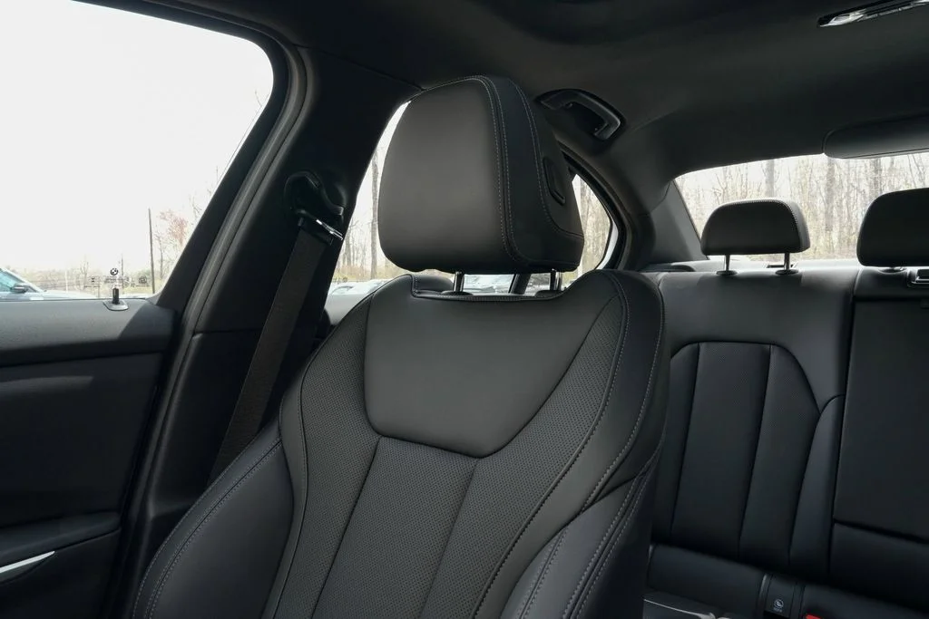 2024 BMW 3 Series 330i - Photo 41