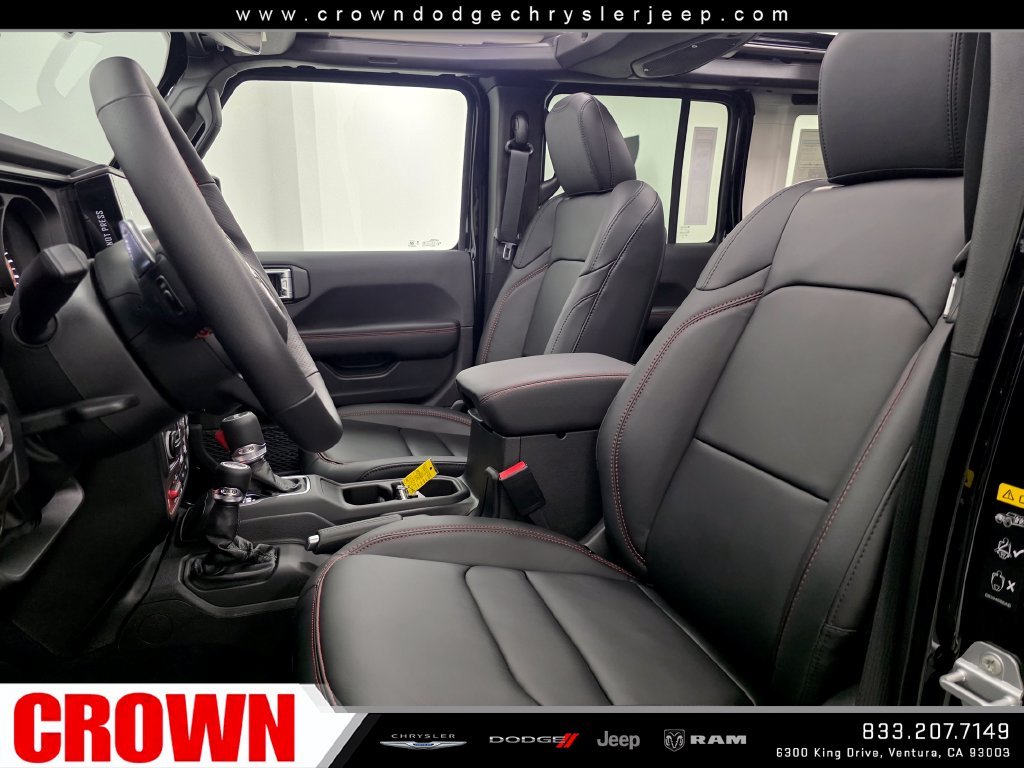 New 2027 Black Clear-Coat Paint Jeep  image 15