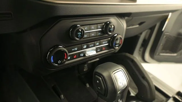 New 2026 Avalanche Gray Ford Outer Banks® image 17