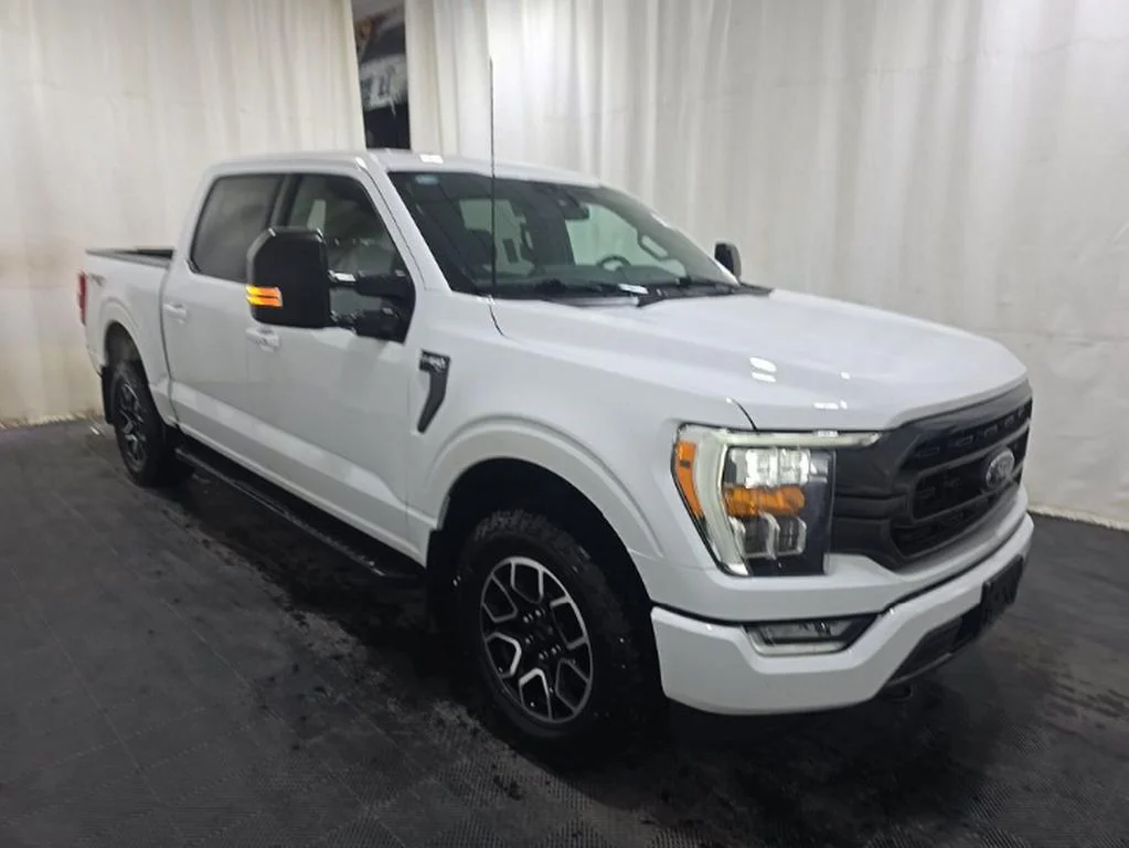 Used 2023 White Ford  image 3