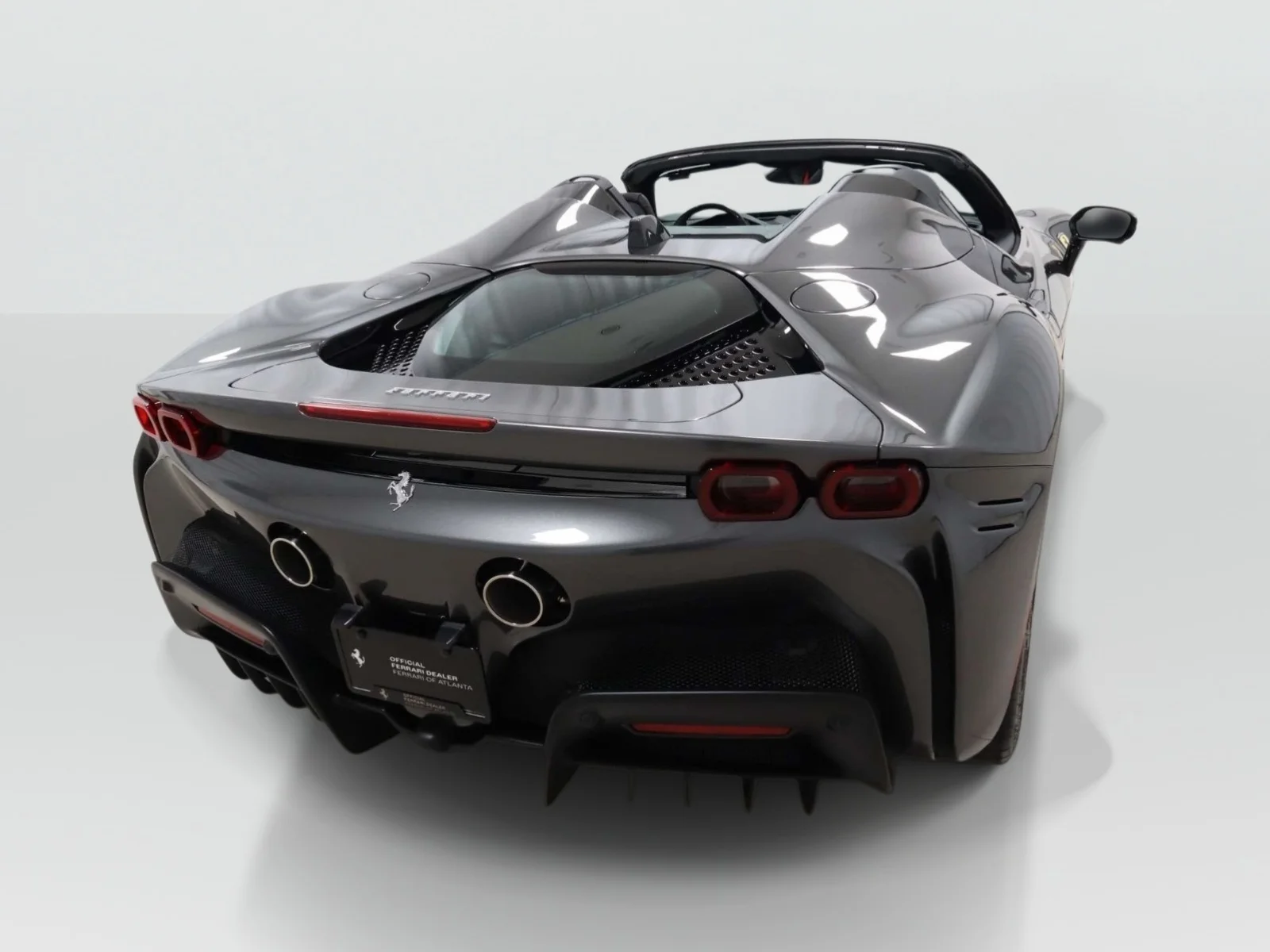 Used 2025 Grigio Silverstone Metallic Ferrari Convertible image 11