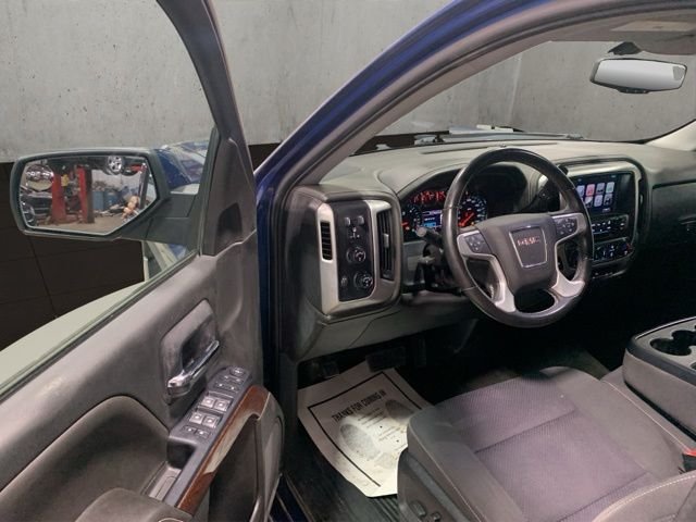 Used 2017 Blue GMC SLE image 6
