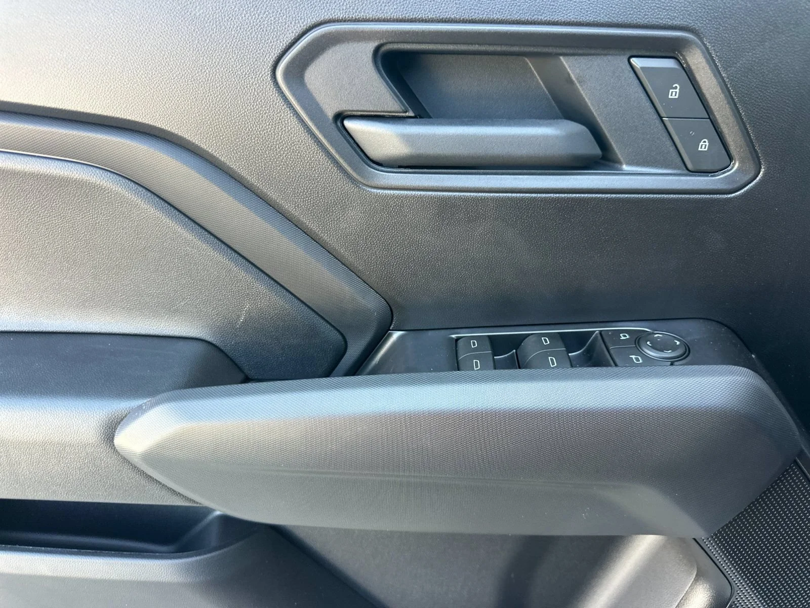 2026 Chevrolet Colorado Work Truck - Photo 11
