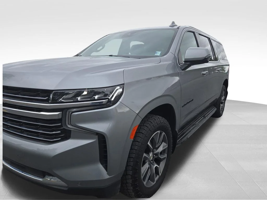 Used 2024 Gray Chevrolet LT image 15