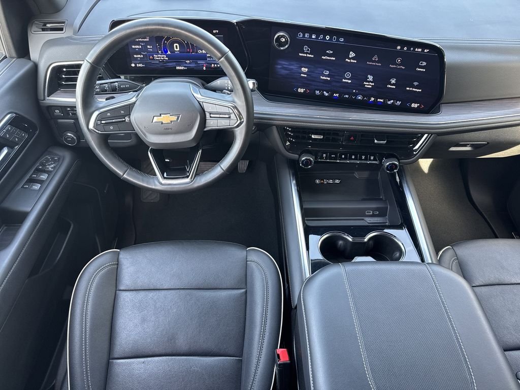 2025 Chevrolet Suburban Premier - Photo 25