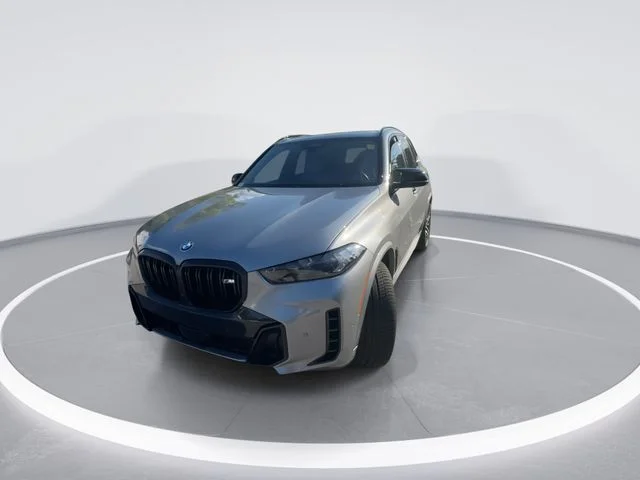 Used 2024 Gray BMW M60i image 3