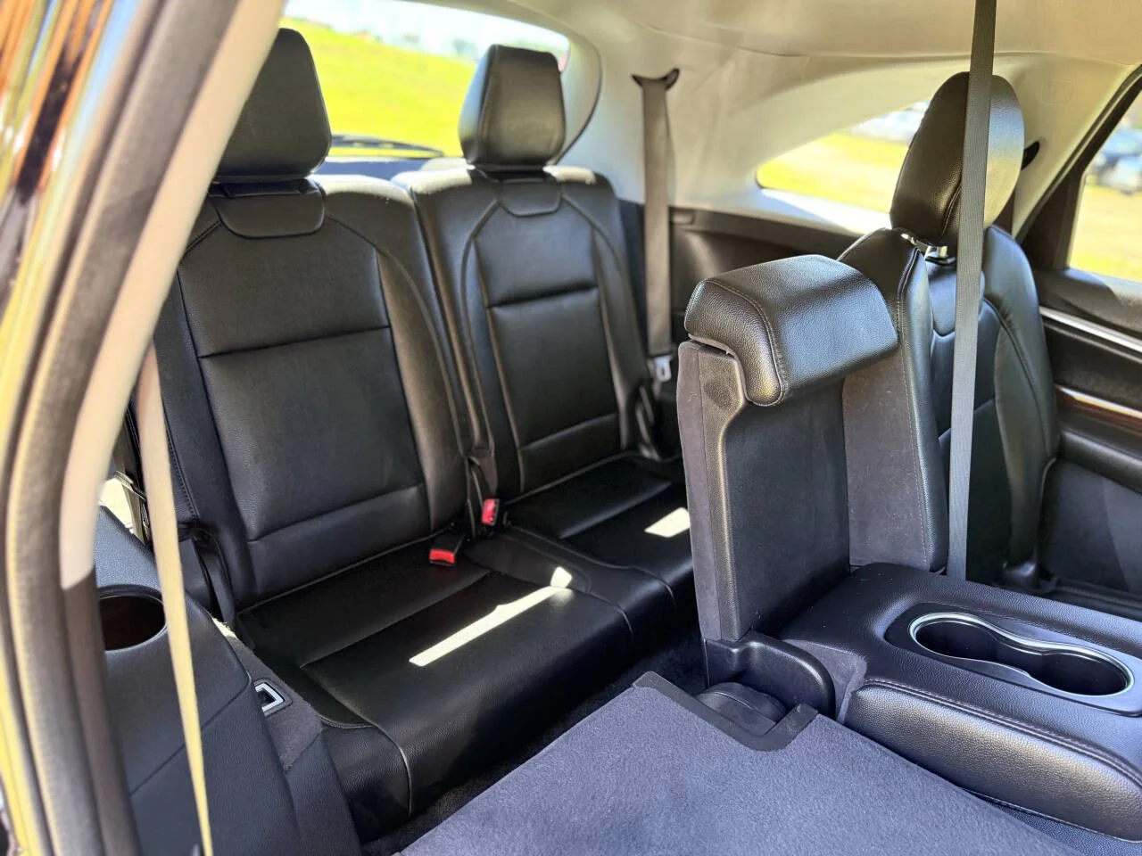 Used 2015 Black Acura Base 4dr SUV image 16