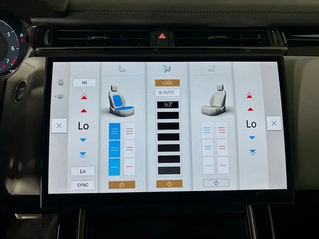 New 2026 Varesine Blue Land Rover Dynamic SE image 17