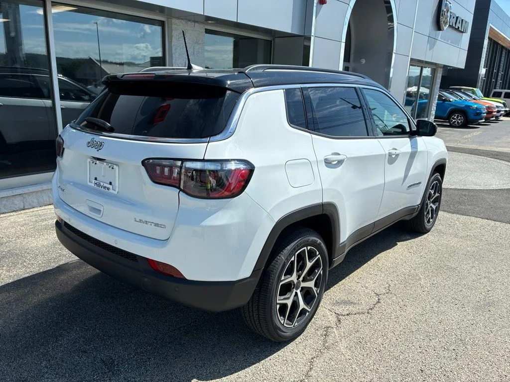 New 2026 Bright White Clear-Coat Exterior Paint Jeep Limited image 8