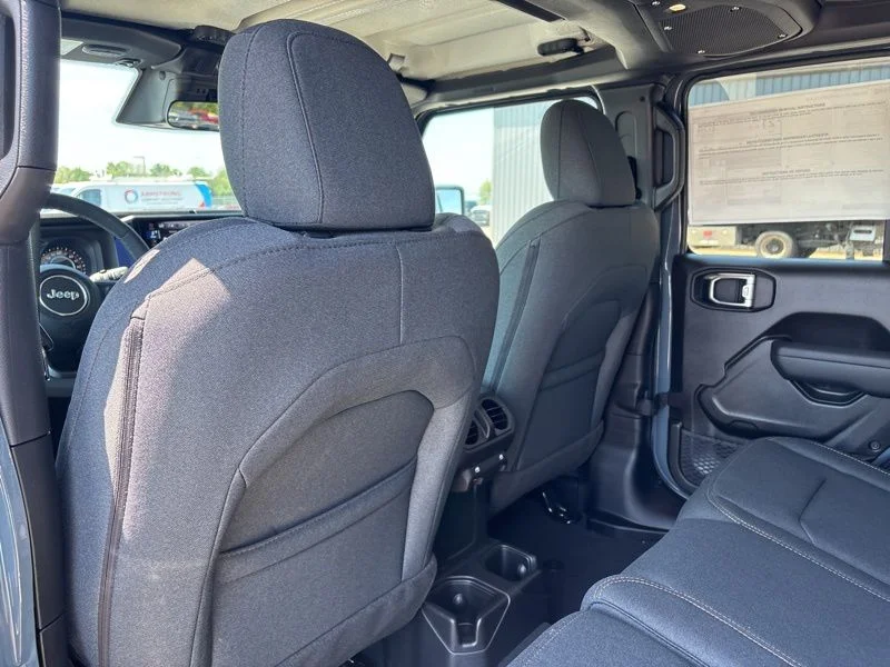 2026 Jeep Wrangler 4-Door Willys - Photo 12