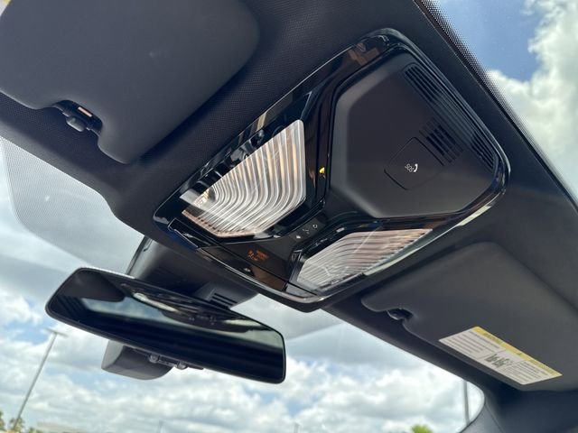 New 2026 Black Sapphire Metallic BMW 330i image 22