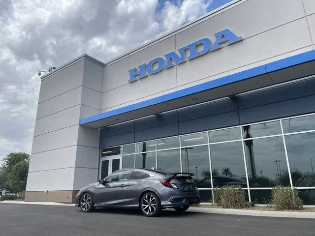 Certified Used 2017 Modern Steel Metallic Honda Si image 18