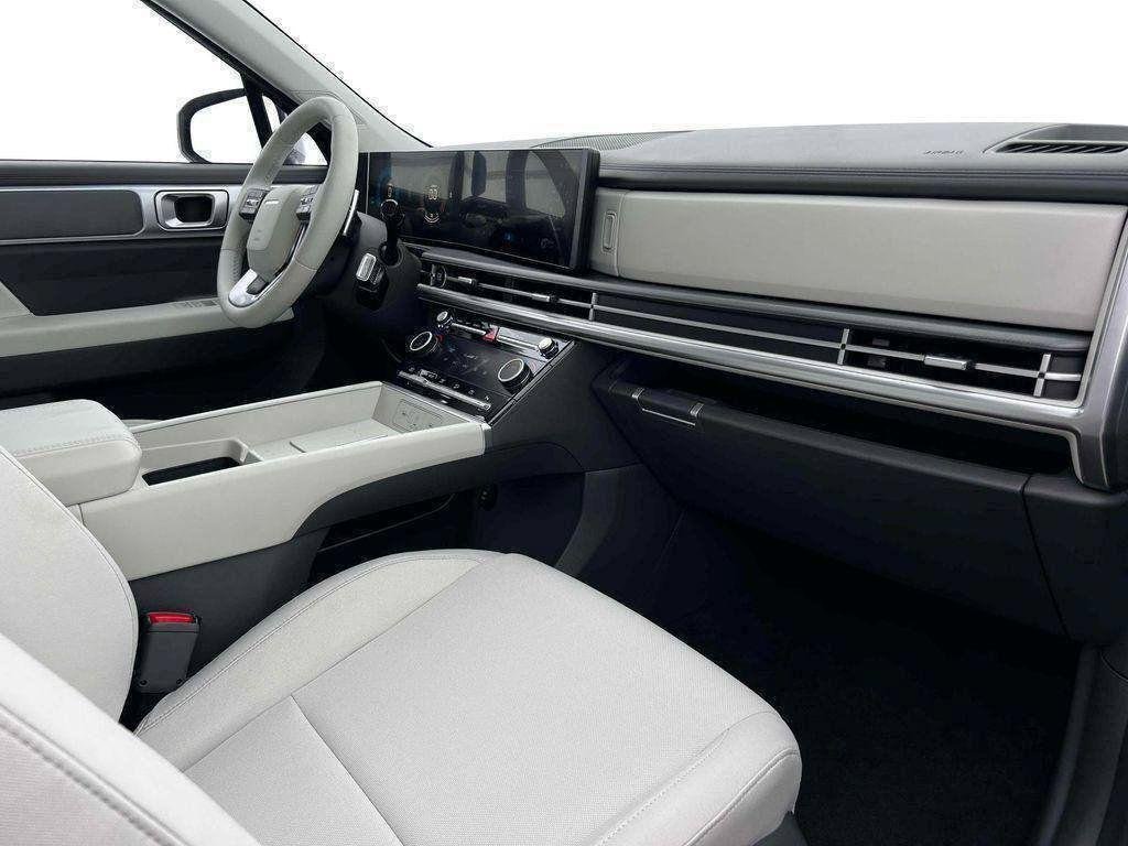 New 2026 Black Hyundai SE image 15