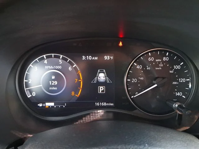 Used 2023 Blue Nissan SR image 16