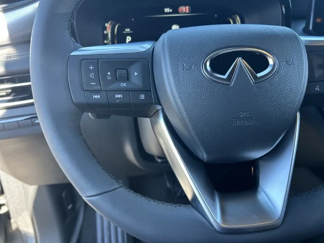 New 2027 GRAPHITE SHADOW INFINITI Luxe AWD image 25
