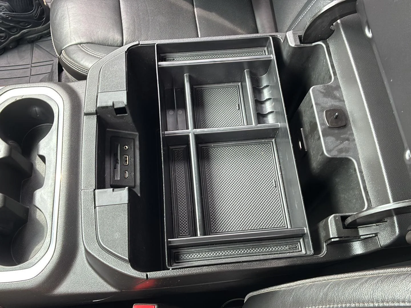 Used 2019 Black Chevrolet High Country image 24