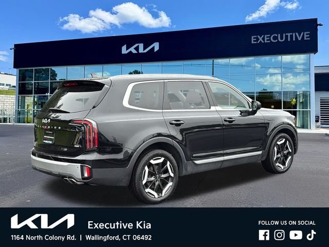 Certified Used 2024 Black Kia EX image 4